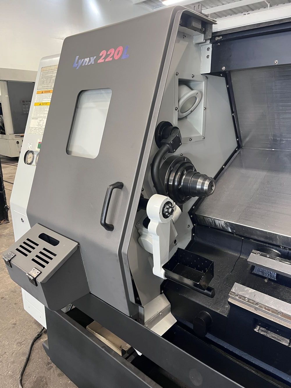 Doosan Lynx 220LC CNC Turning Center - Lathe 10