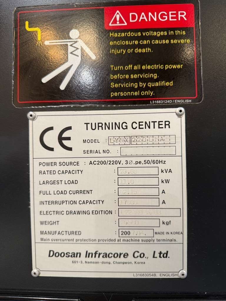 Doosan Lynx 220LMA CNC Turning Center - C Axis Live Tool Bar Feeder Lathe 24