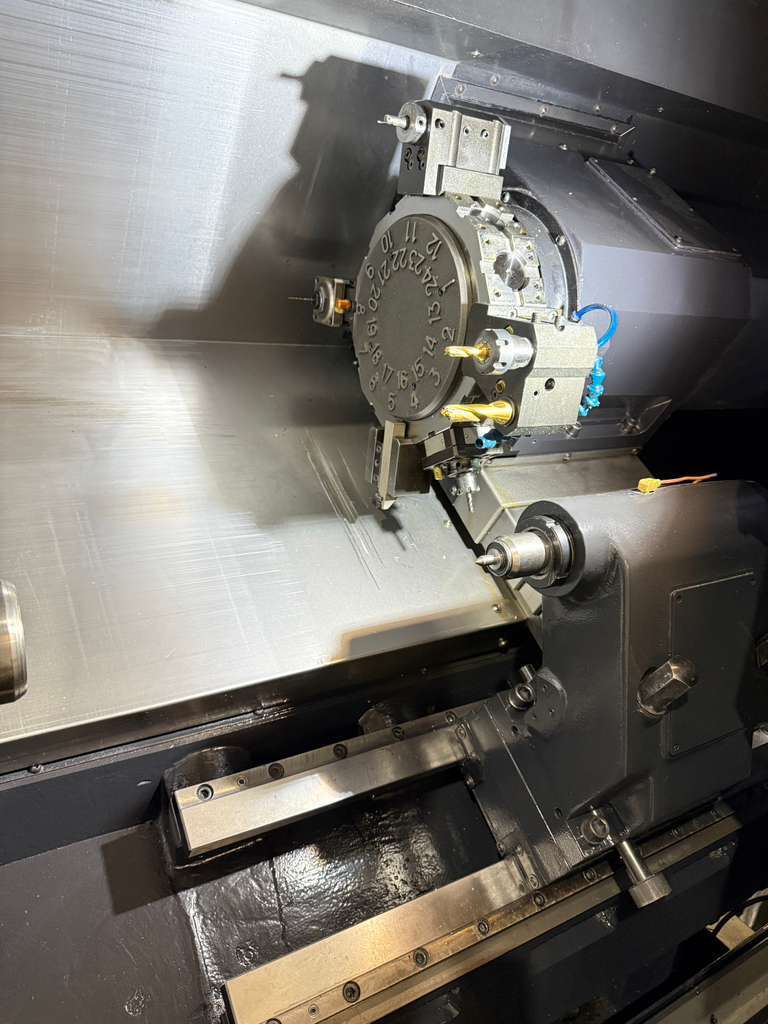 Doosan Lynx 220LMA CNC Turning Center - C Axis Live Tool Bar Feeder Lathe 13