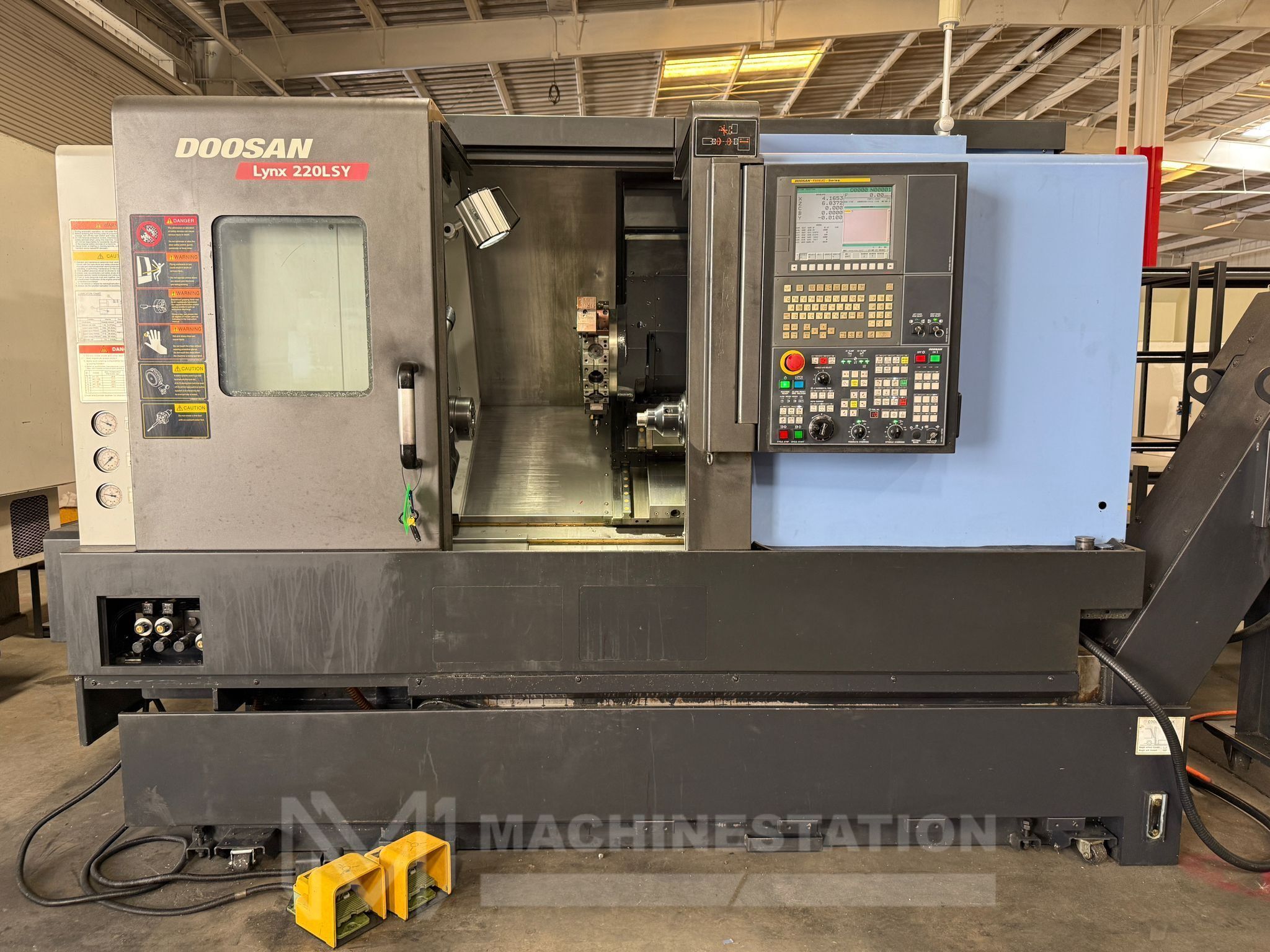 Doosan Lynx 220LSYC CNC Turning Center - Sub Spindle Y Axis Lathe 1