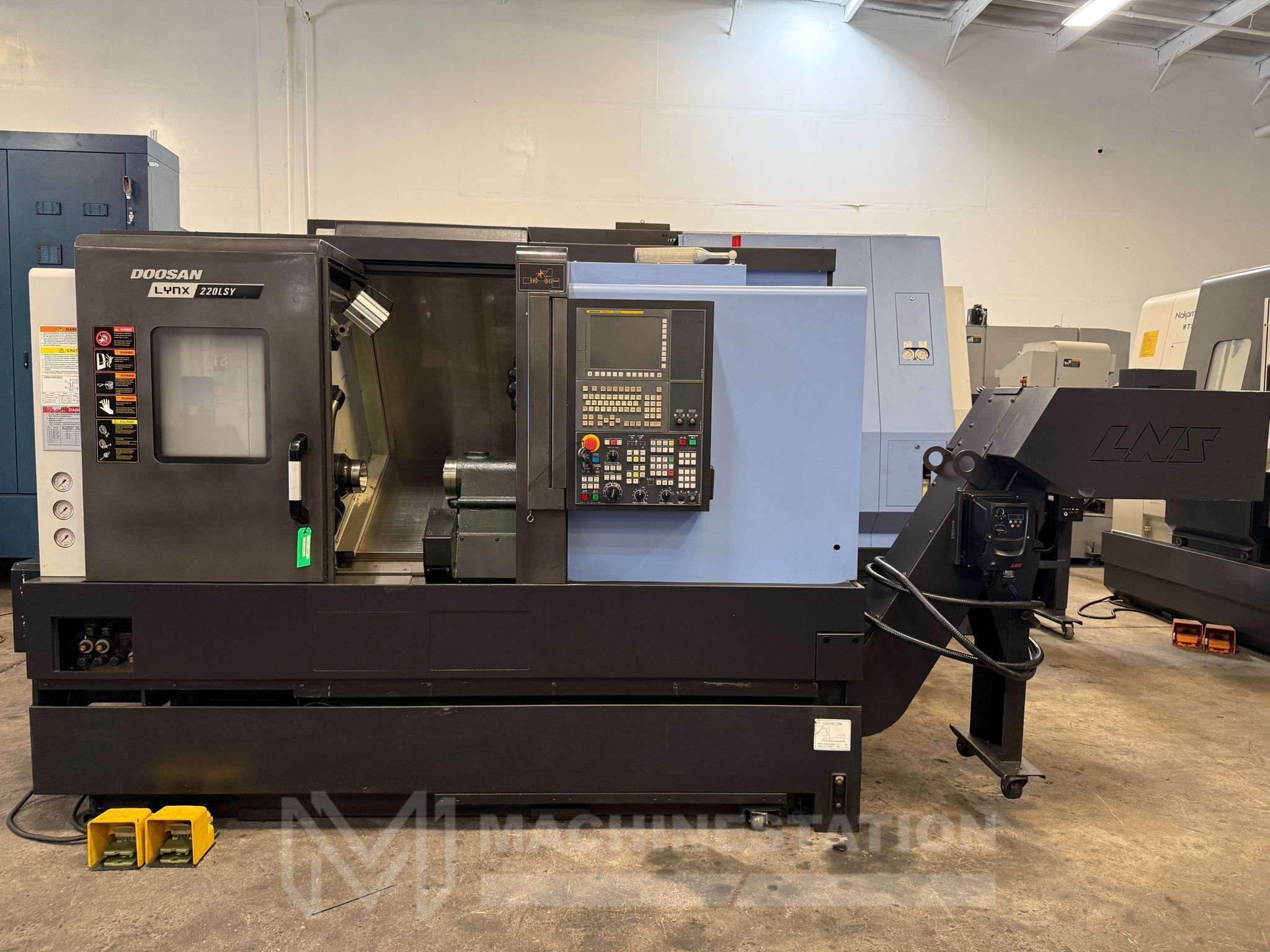 Doosan Lynx 220LSYC CNC Turning Center - Sub Spindle Y Axis Lathe 2