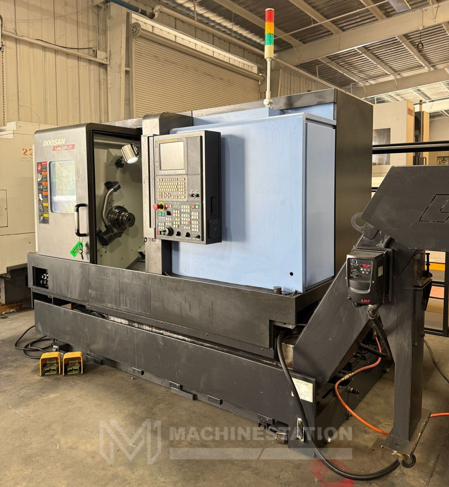 Doosan Lynx 220LSYC CNC Turning Center - Sub Spindle Y Axis Lathe 4