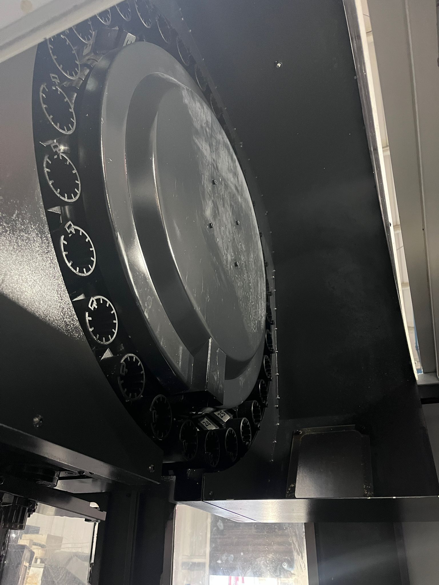 Doosan MV-4020LS CNC Vertical Machining Center - Mill 12