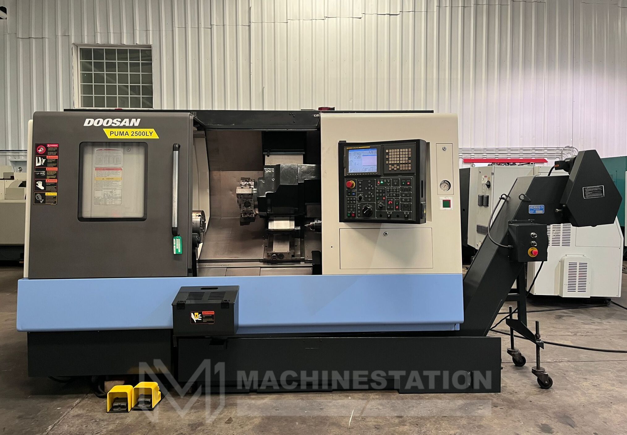 Doosan Puma 2500LY CNC Turning Center - Y Axis Lathe 1