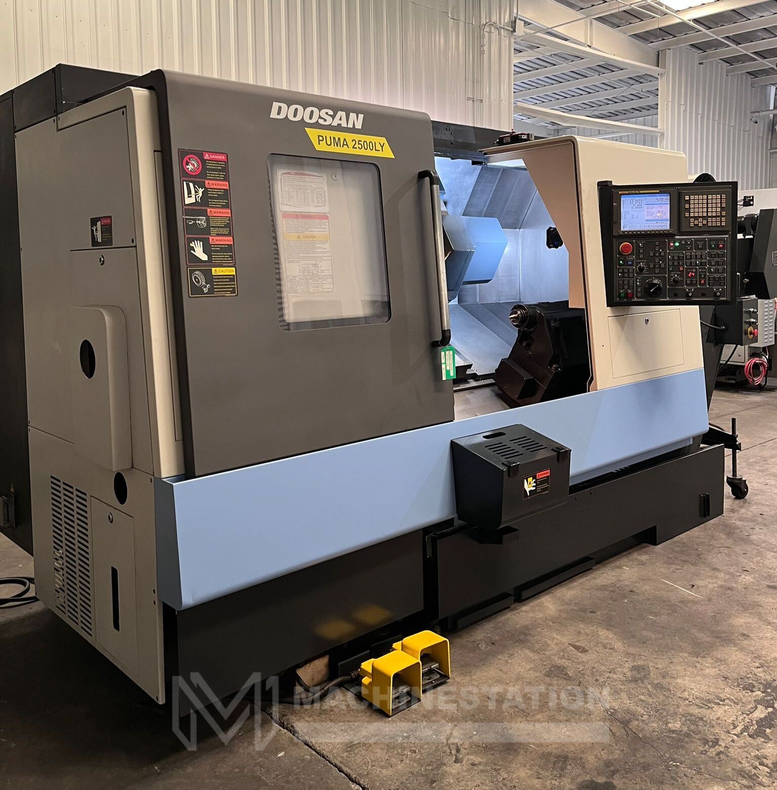 Doosan Puma 2500LY CNC Turning Center - Y Axis Lathe 2