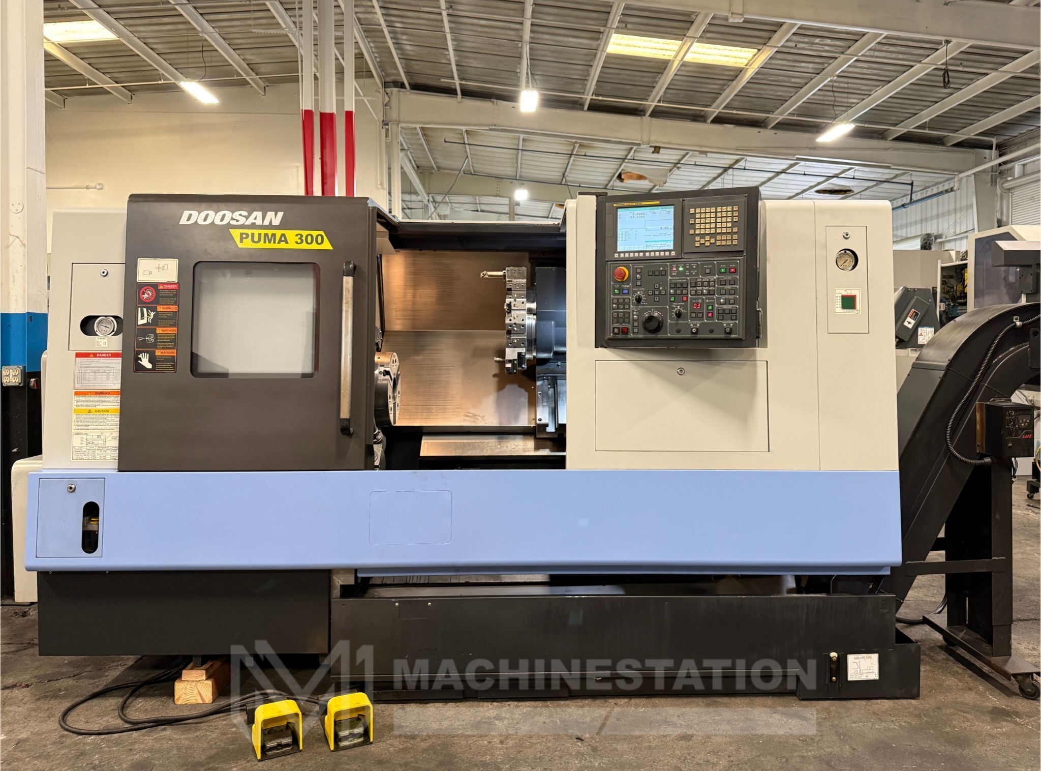 Doosan Puma 300C CNC Turning Center - 12″ Chuck Lathe 0