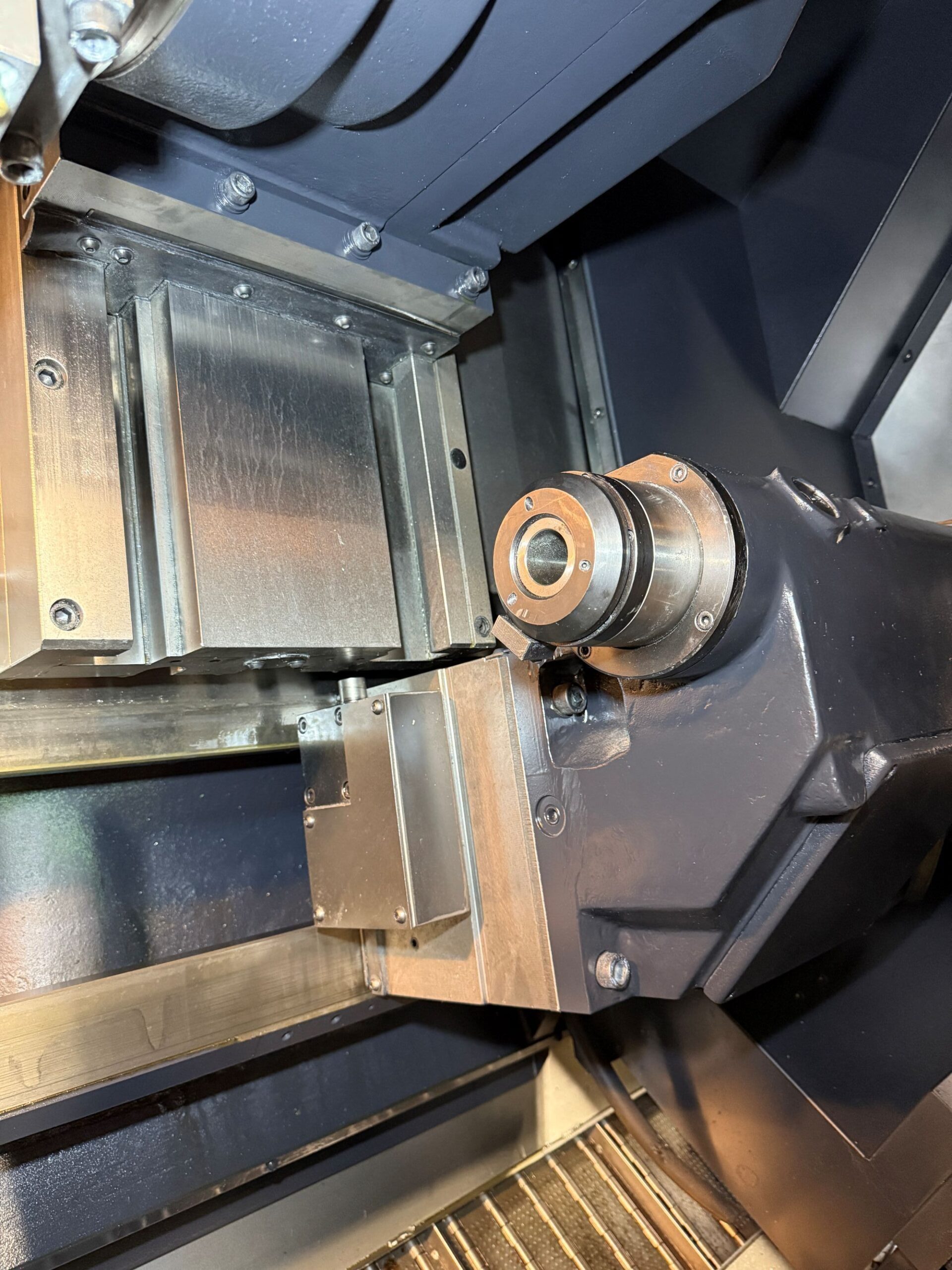 Doosan Puma 300C CNC Turning Center - 12″ Chuck Lathe 15