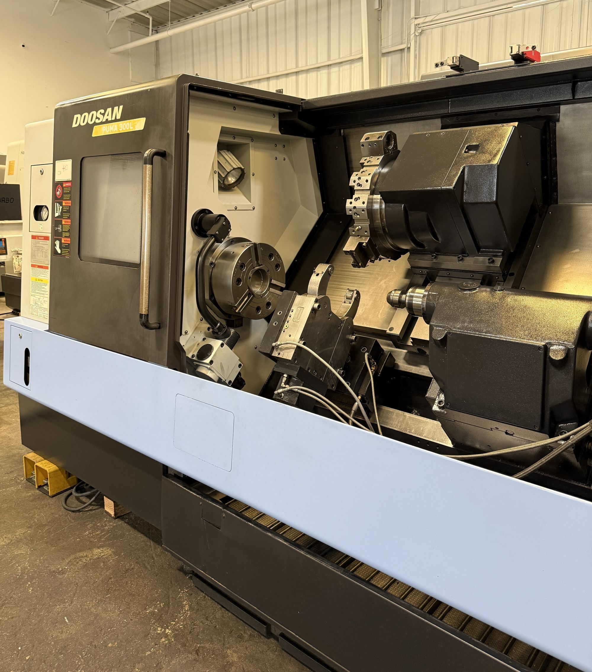 Doosan Puma 300LC CNC Turning Center - 12″ Chuck Long Bed Lathe 7