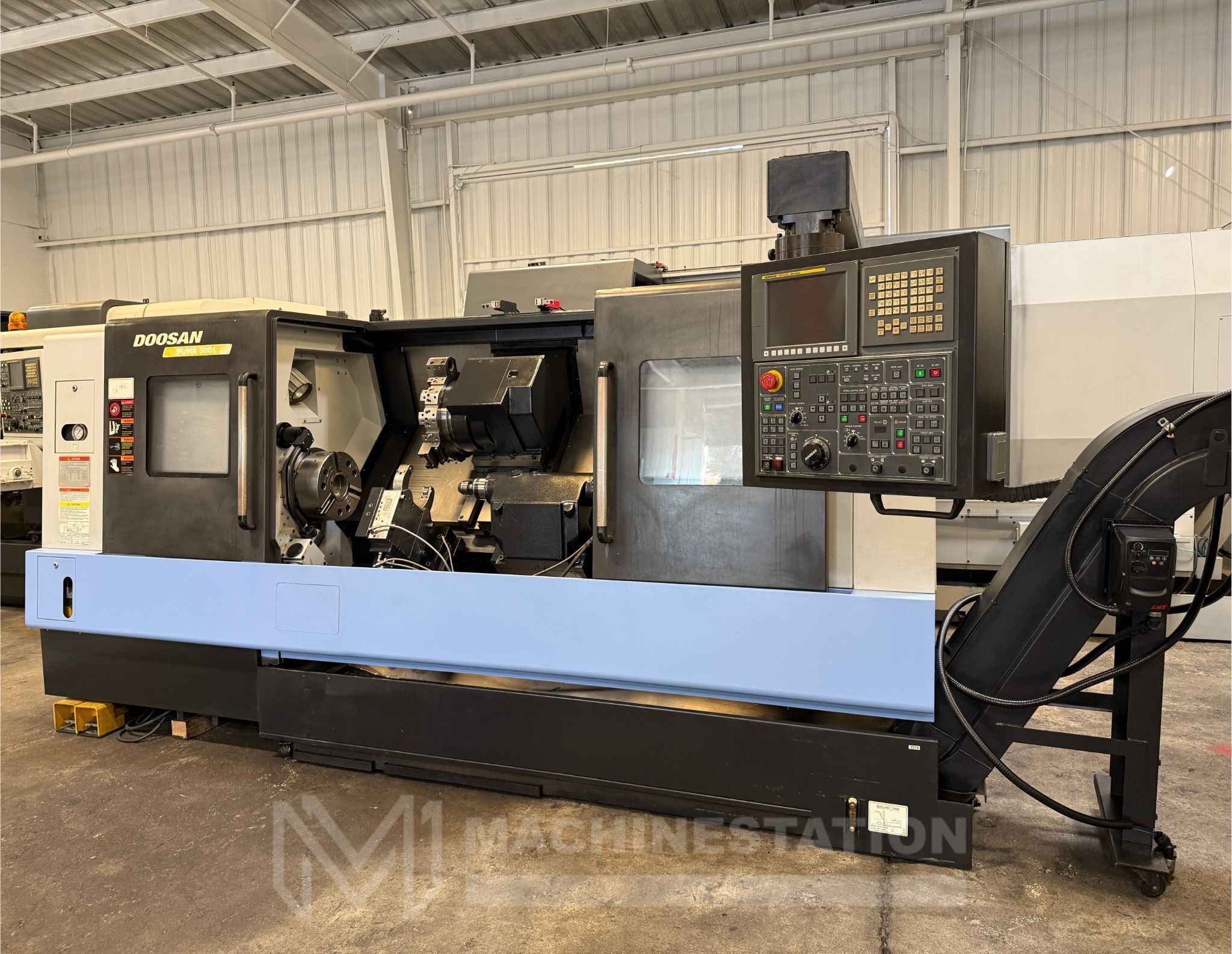 Doosan Puma 300LC CNC Turning Center - 12″ Chuck Long Bed Lathe 3