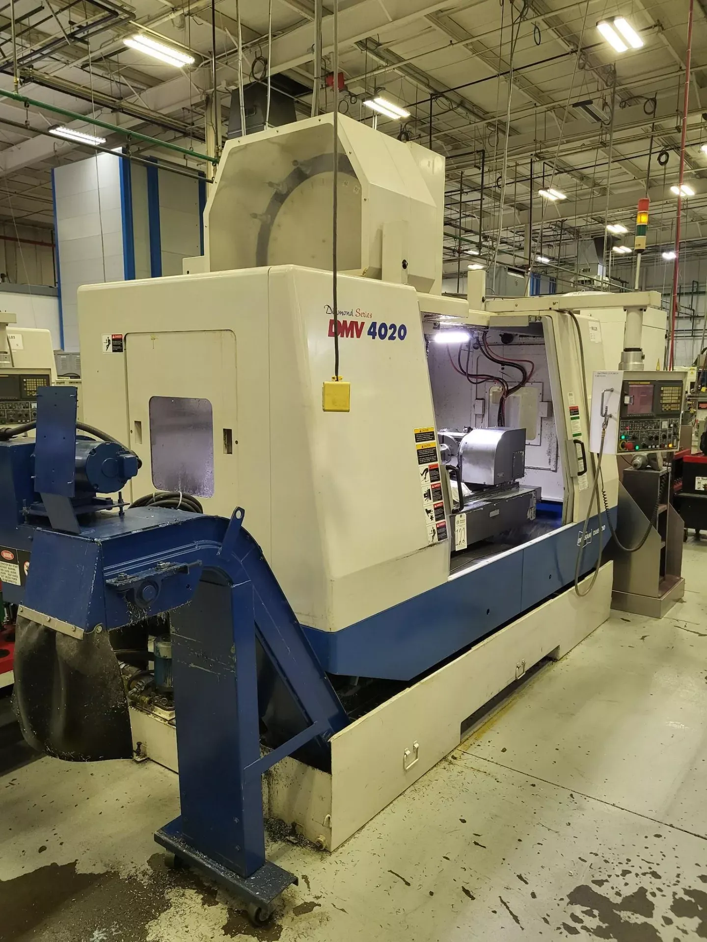 DOOSAN DMV-4020 CNC Vertical Machining Centers 30
