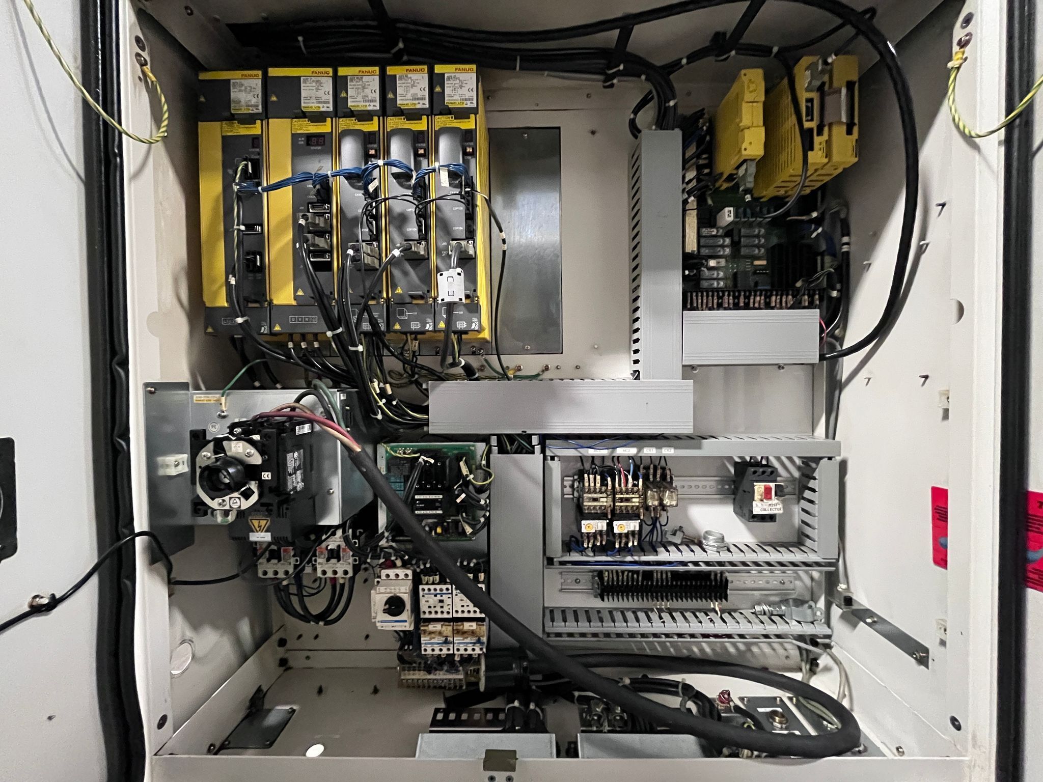 Fanuc Robodrill α-T14iEs CNC Drill Tap Center - 4th Axis Mill 14