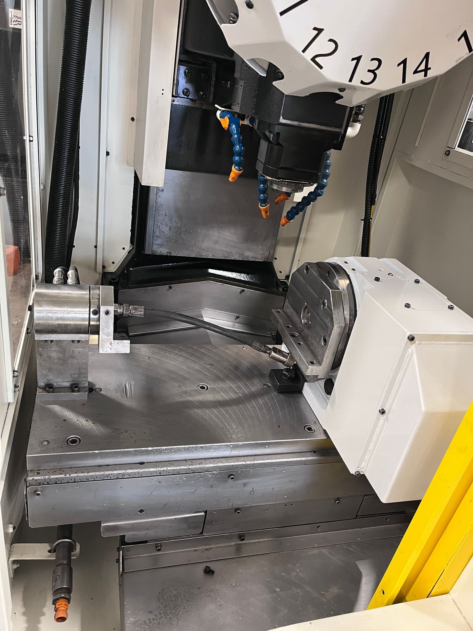 Fanuc Robodrill α-T14iEs CNC Drill Tap Center - 4th Axis Mill 7