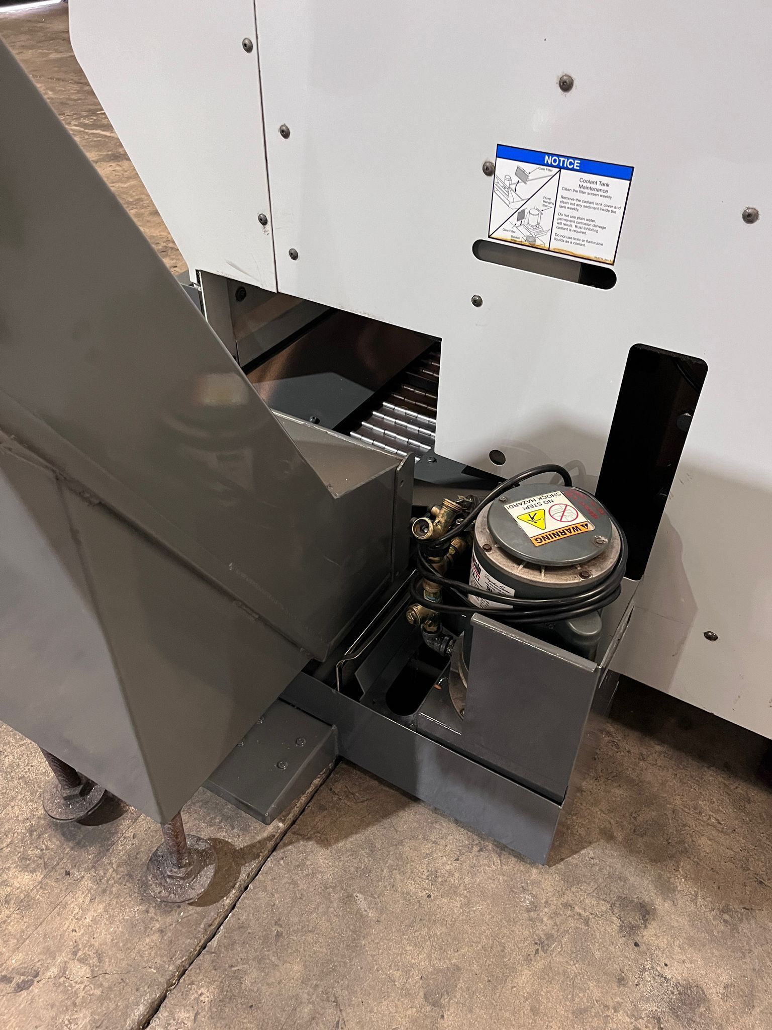Haas SL-30T CNC Turning Center - 10" Chuck Tailstock Lathe 15