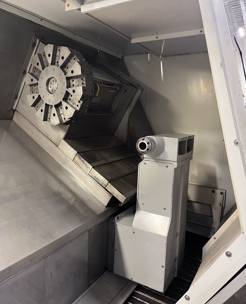 Haas SL-40L CNC Turning Center - Long Bed Lathe 14