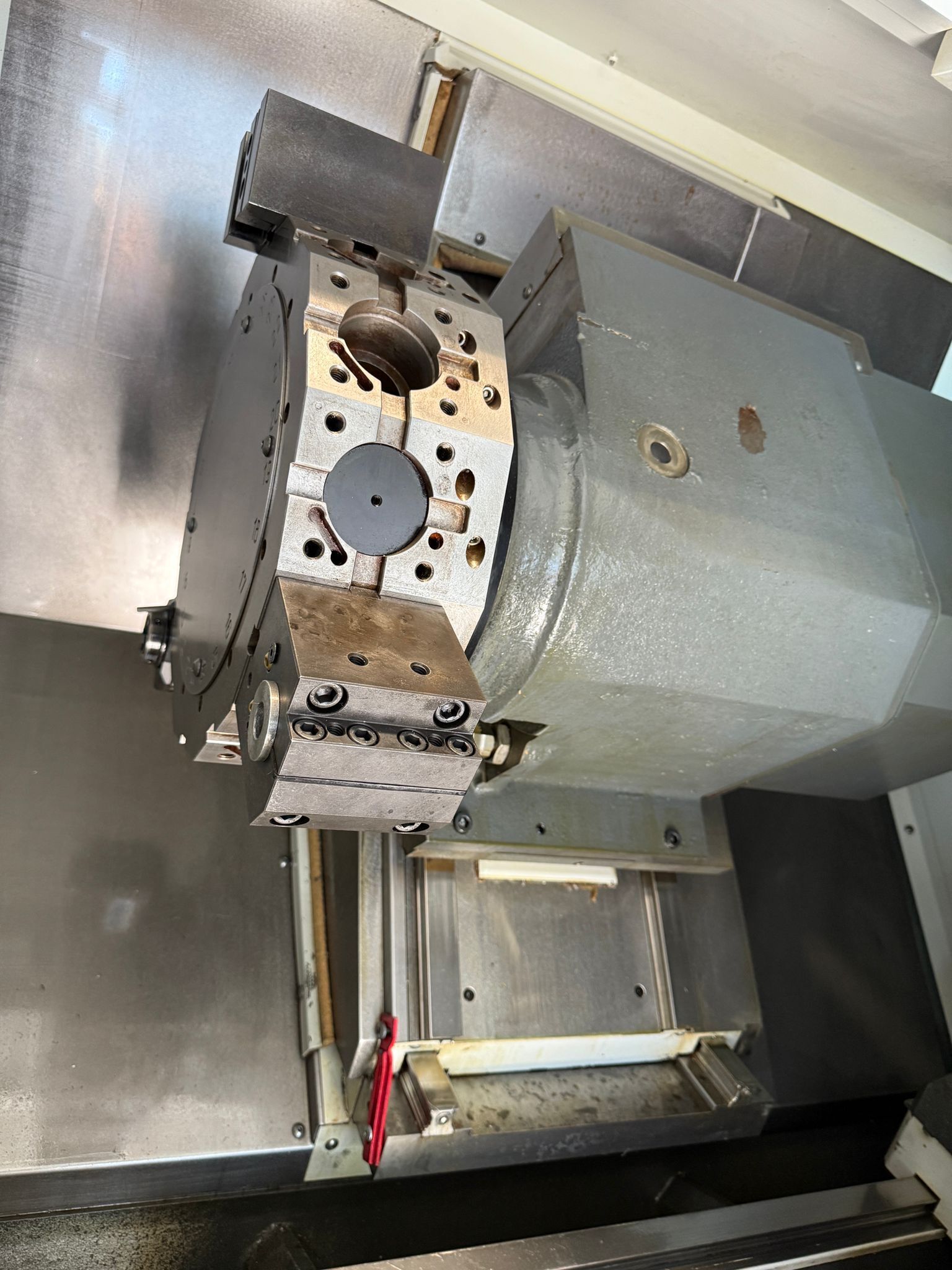 Haas ST-30Y CNC Turning Center - C & Y Axis 10" Chuck Tailstock Lathe 8
