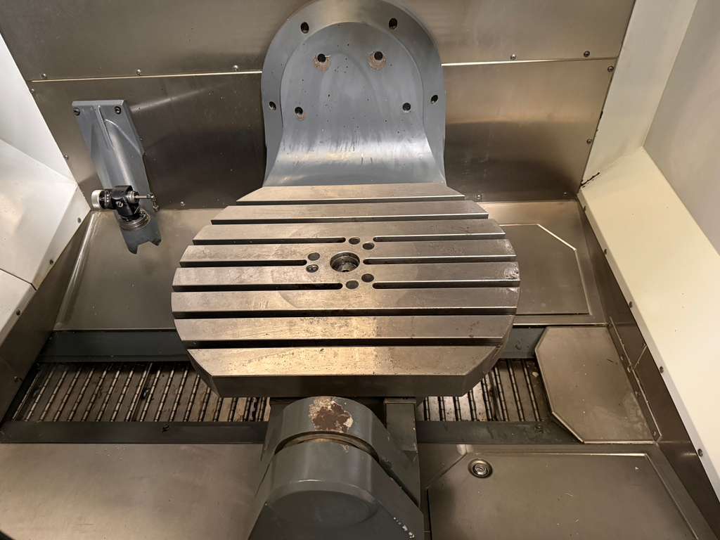 Haas UMC-750 5-Axis CNC Universal Machining Center - 12,000 RPM, 40 ATC, TSC, HSM Mill 11