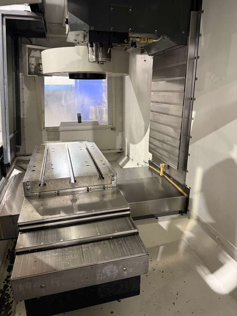 Haas VF-1 CNC Vertical Machining Center - Mill 10