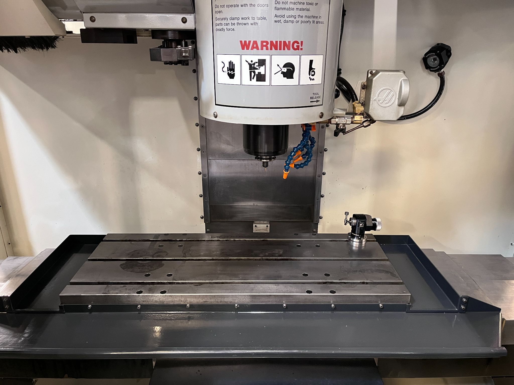 Haas VF-2SS CNC Vertical Machining Center - Mill 4