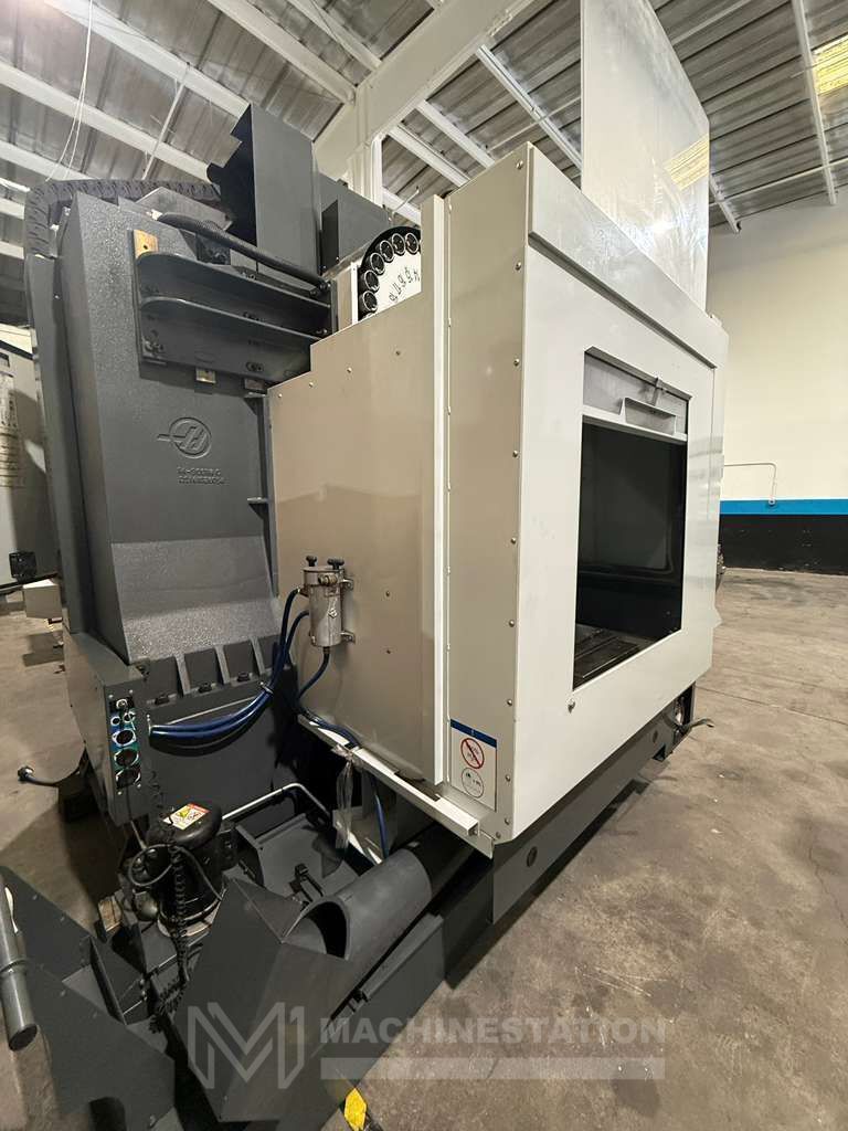 Haas VF-3SSYT CNC Vertical Machining Center - Mill 15