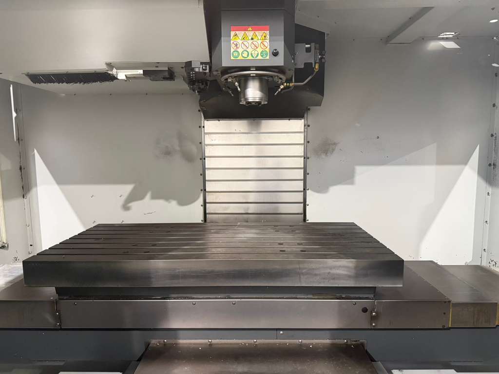 Haas VF-3SSYT CNC Vertical Machining Center - Mill 8