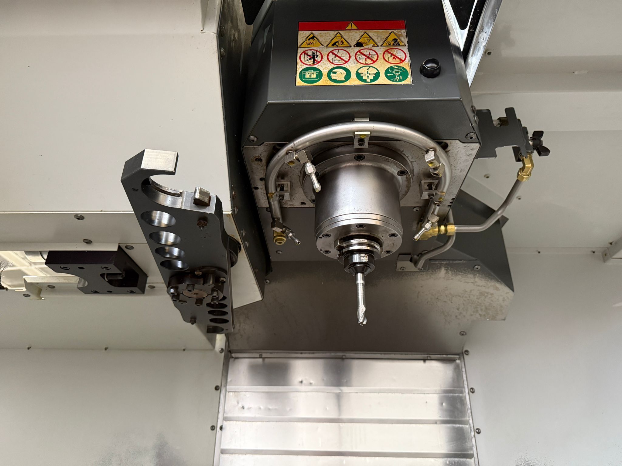 Haas VF-3SSYT CNC Vertical Machining Center - Mill 10