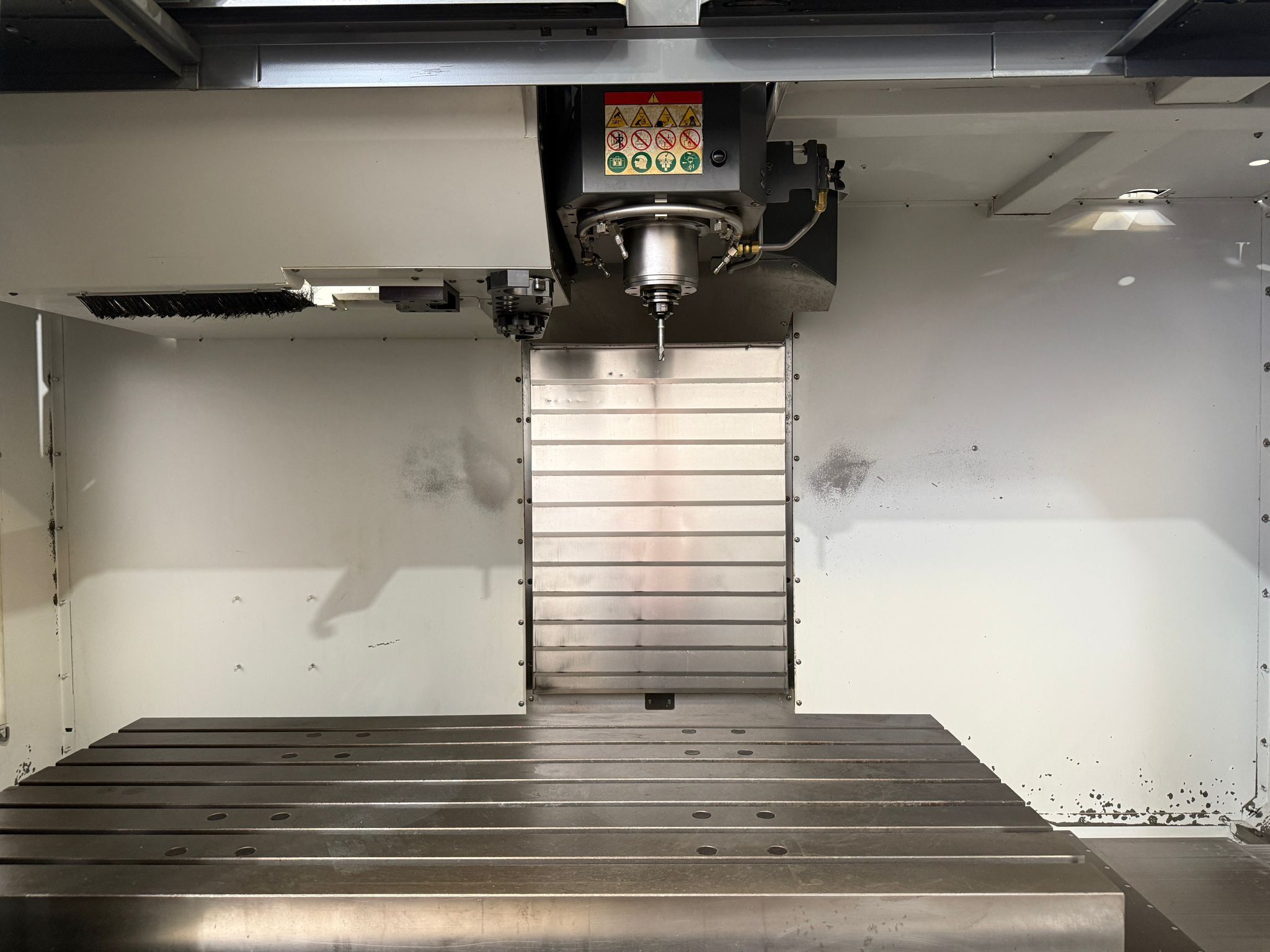 Haas VF-3SSYT CNC Vertical Machining Center - Mill 9