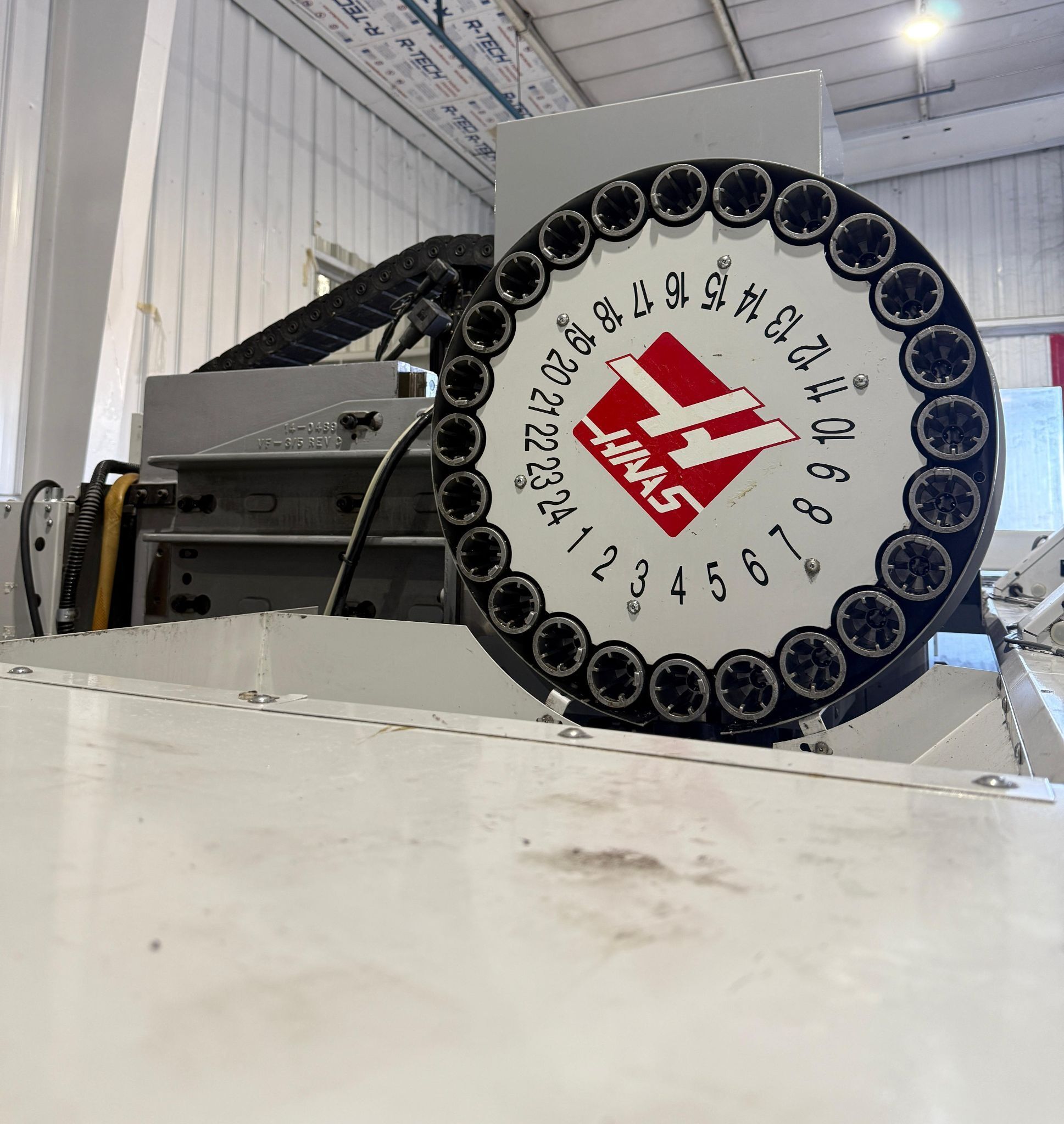Haas VF-5B/40 CNC Vertical Machining Center - Mill 11
