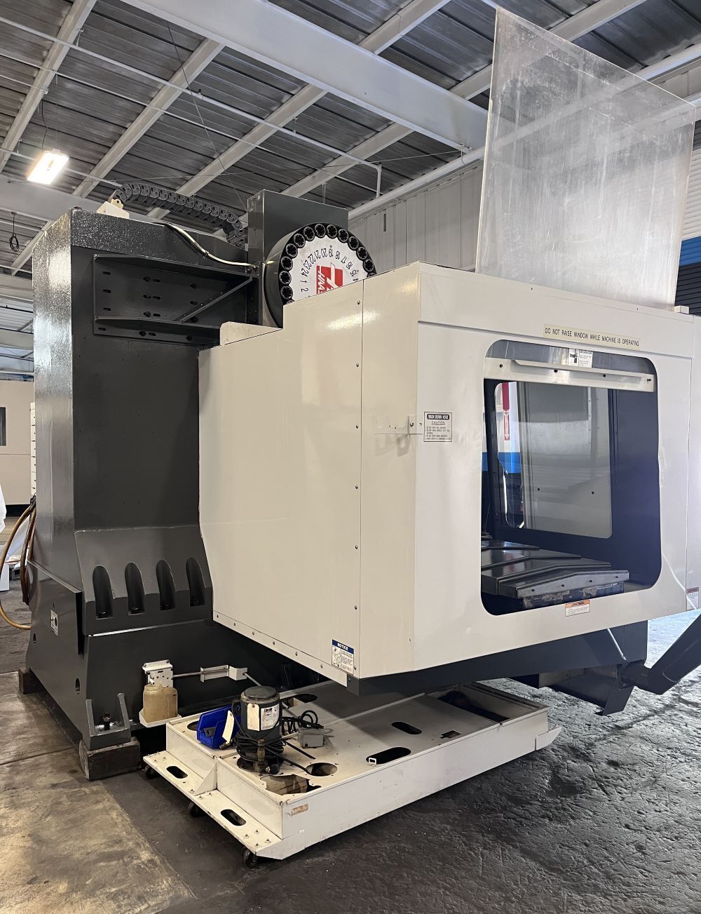 Haas VF-7B/40 CNC Vertical Machining Center - Mill 15