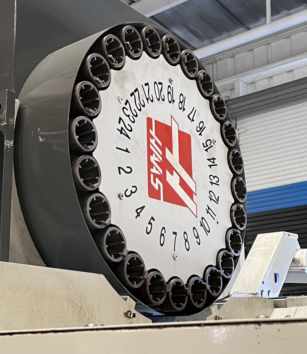 Haas VF-7B/40 CNC Vertical Machining Center - Mill 14