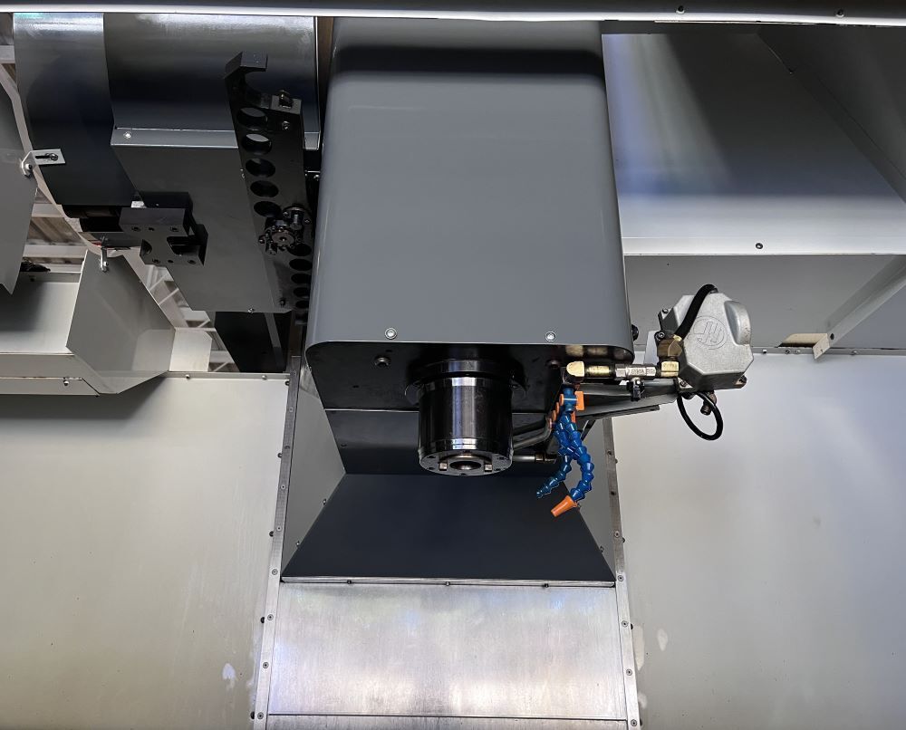 Haas VF-7B/40 CNC Vertical Machining Center - Mill 8