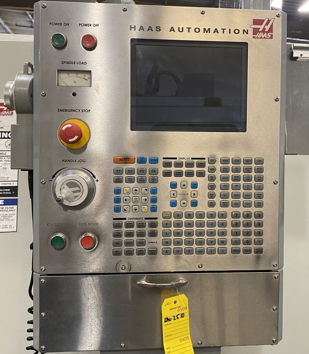 Haas VF-7D/40 CNC Vertical Machining Center - Mill 3
