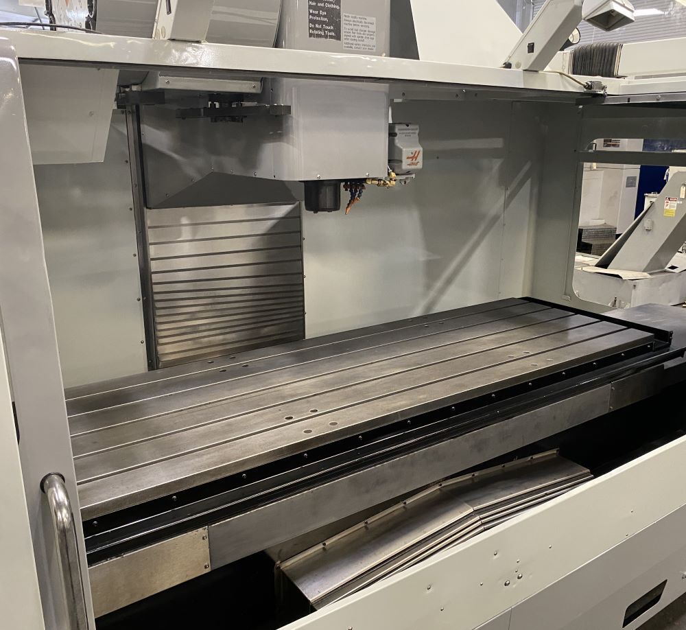 Haas VF-7D/40 CNC Vertical Machining Center - Mill 7