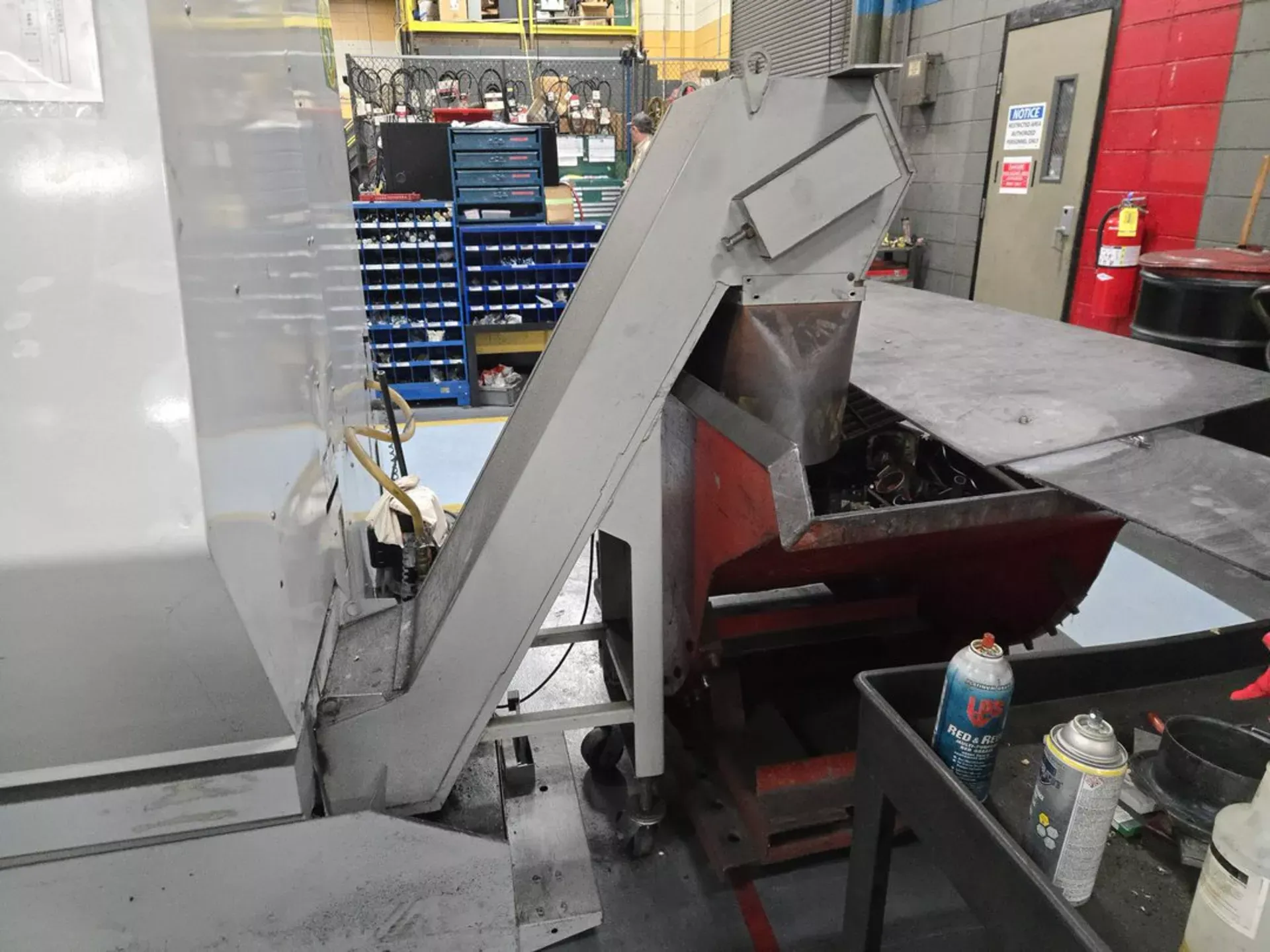 HAAS SL-40 CNC Lathes & Turning Centers 5