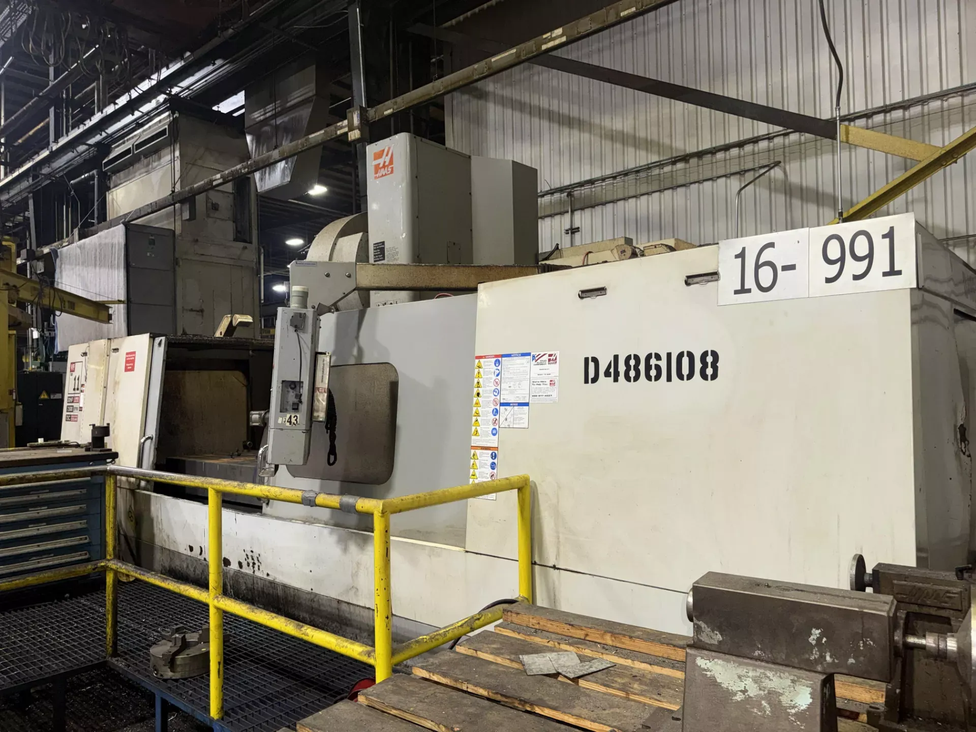 HAAS VF-11/50 CNC Vertical Machining Centers 12
