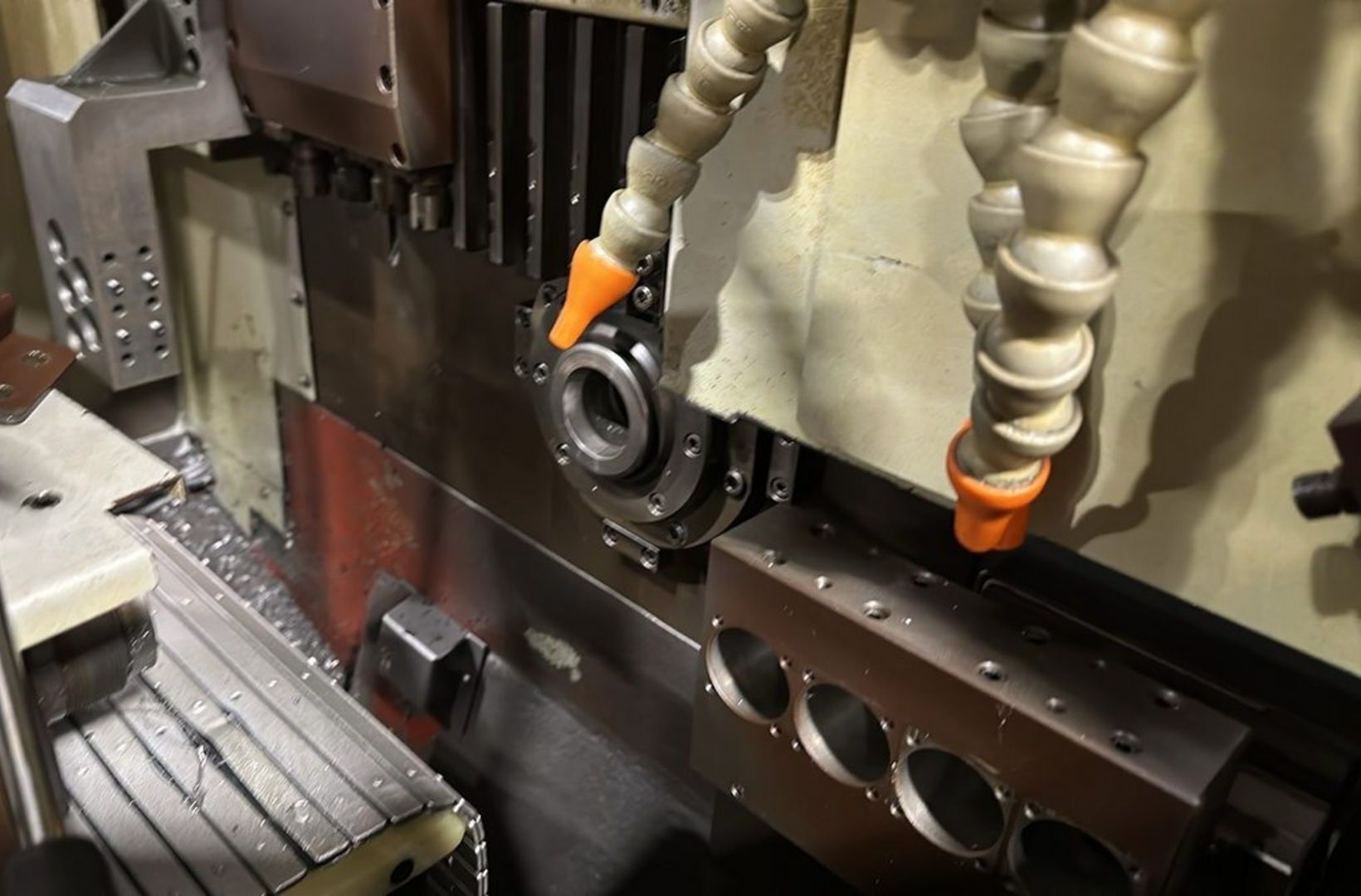 Hanwha SL32HPII CNC Swiss Type Automatic Lathe 4