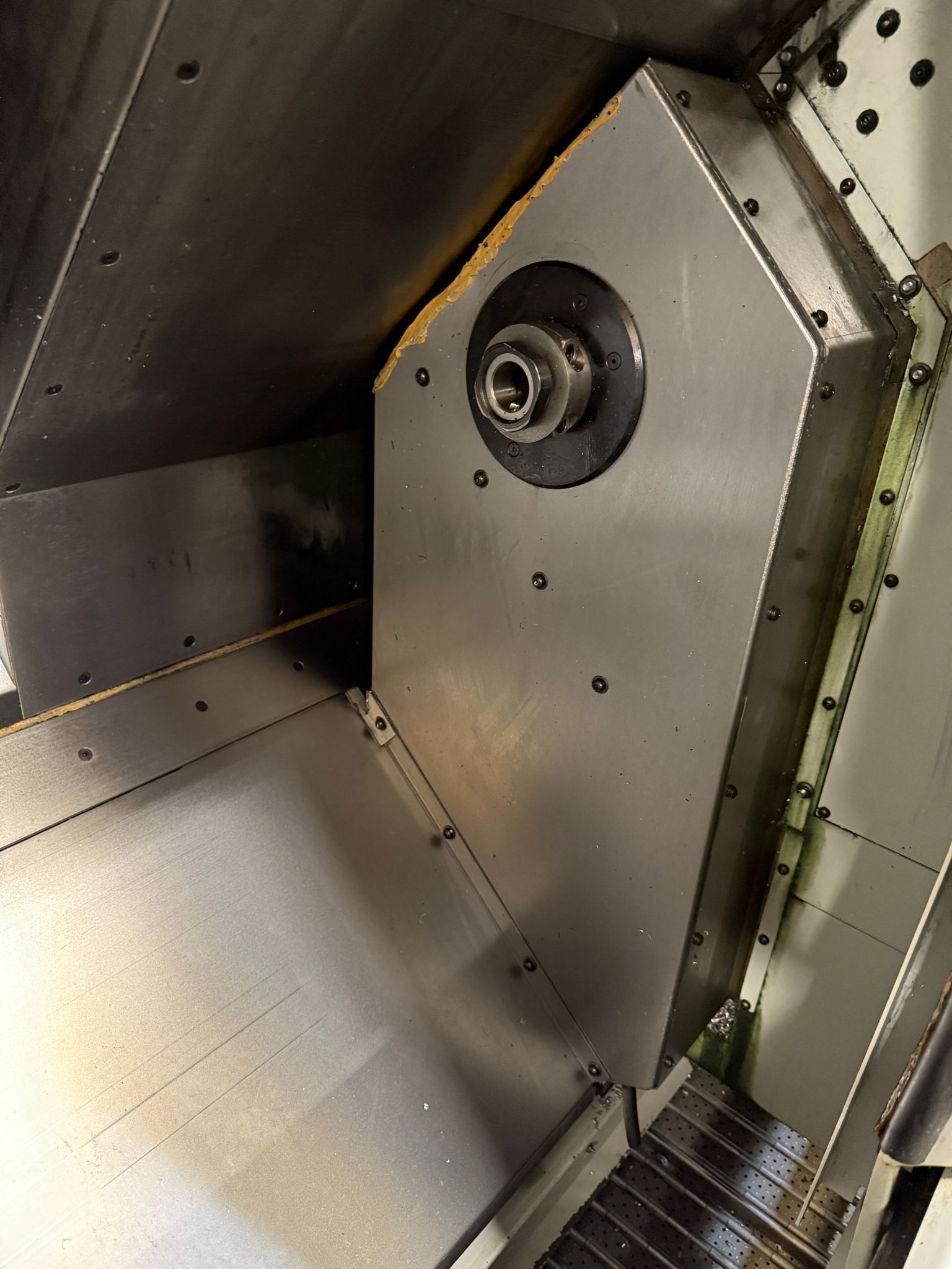 Hardinge Quest 8/51 CNC Turning Center - Lathe 15