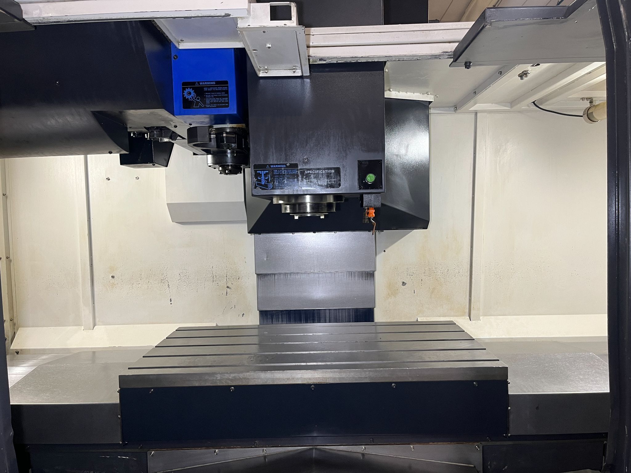 Hwacheon Vesta 1050B CNC Vertical Machining Center - 50 Taper Mill 7