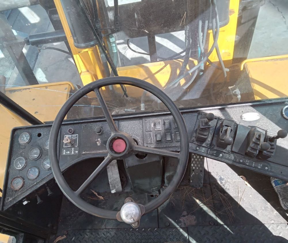 Hyster H620C Diesel Fork Lift Truck 10