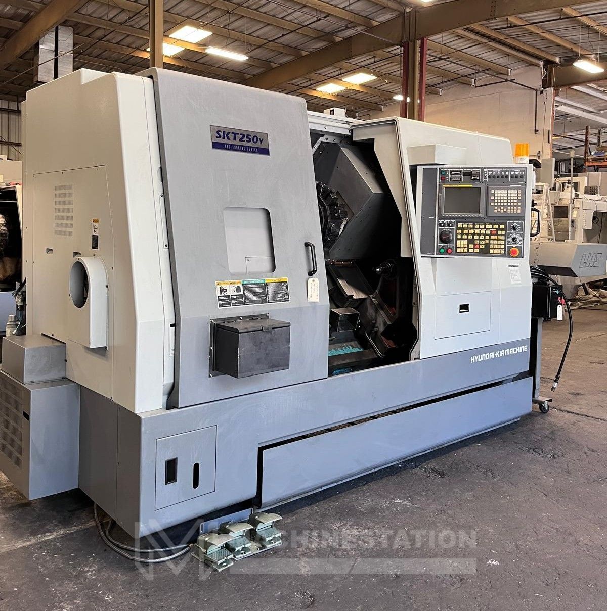 Hyundai Kia SKT-250Y CNC Turn Mill Center - Y Axis Lathe 2