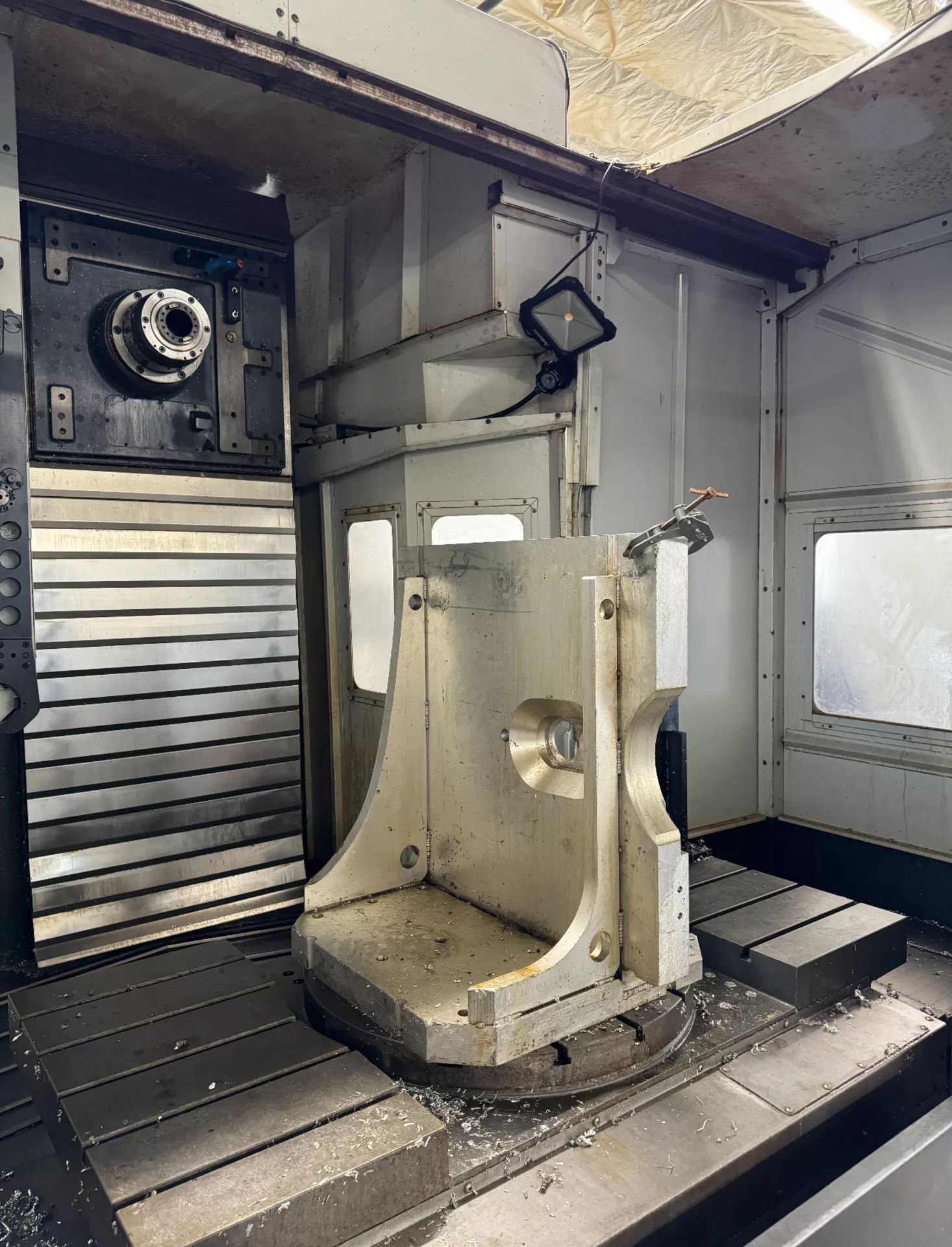 Haas EC 1600 4
