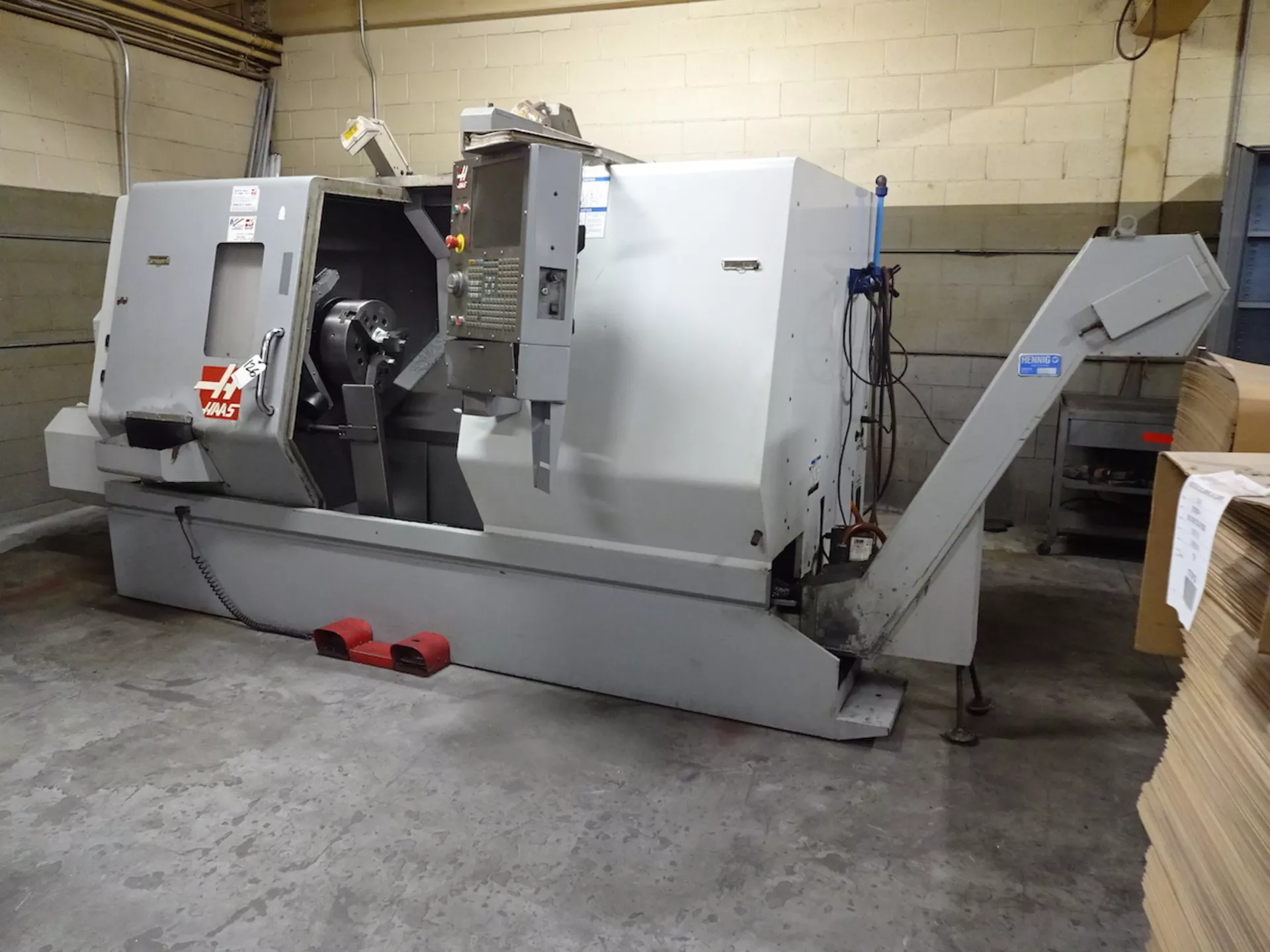 Haas TL 25B 2