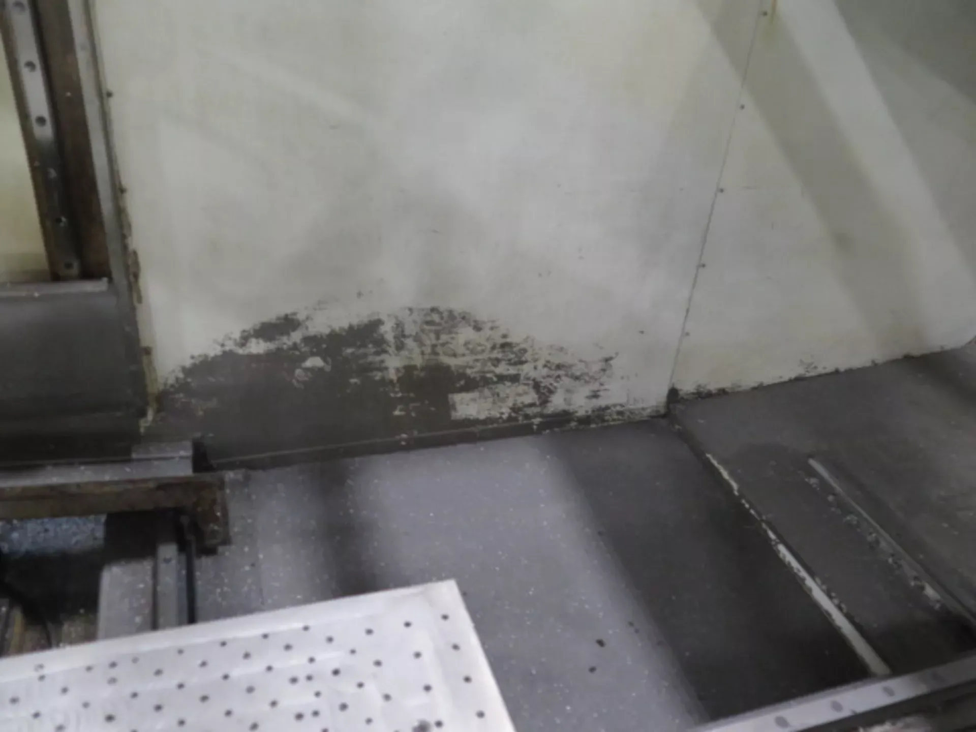 HAAS VF-11 CNC Vertical Machining Centers 14