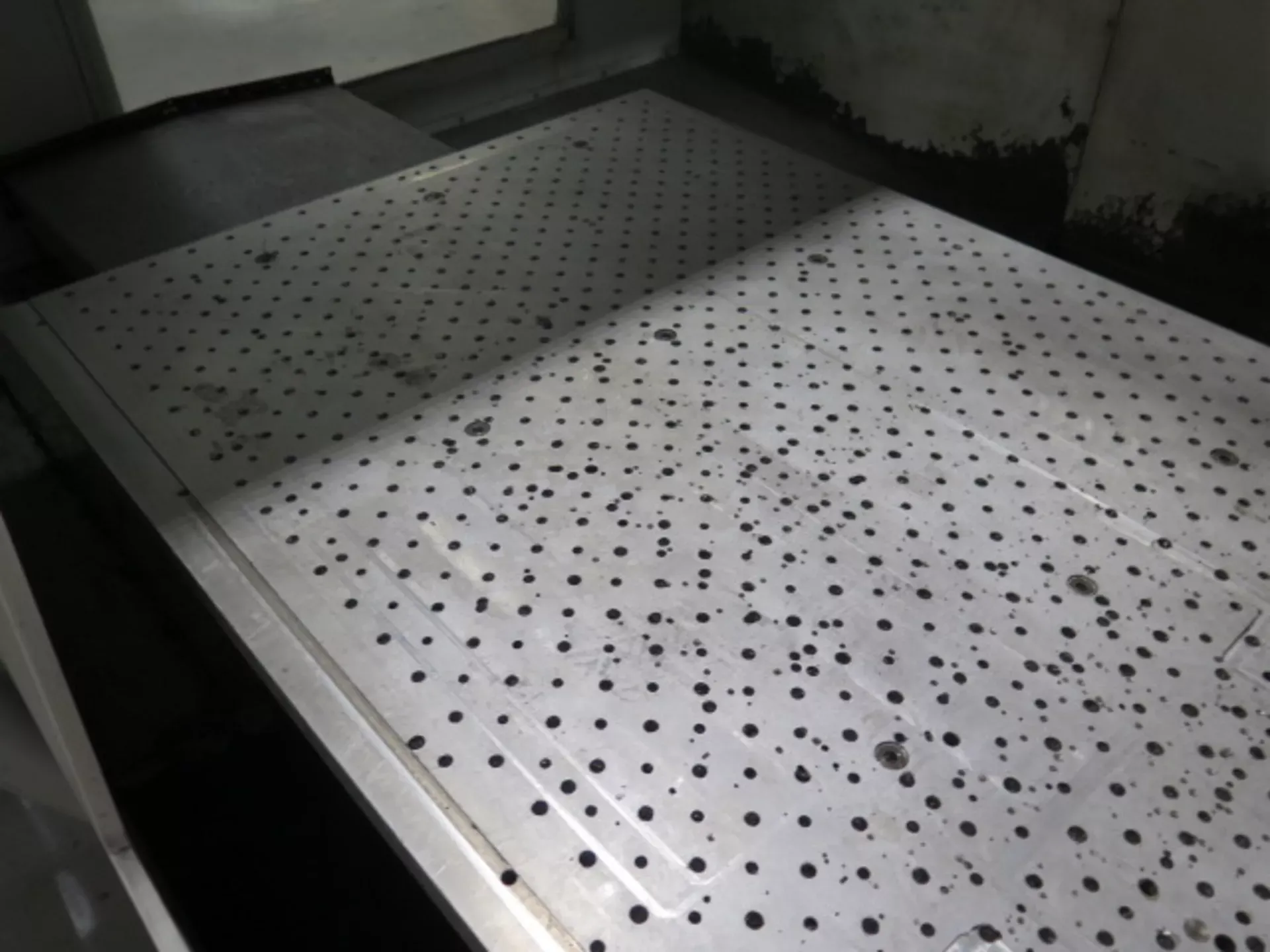 HAAS VF-11 CNC Vertical Machining Centers 28