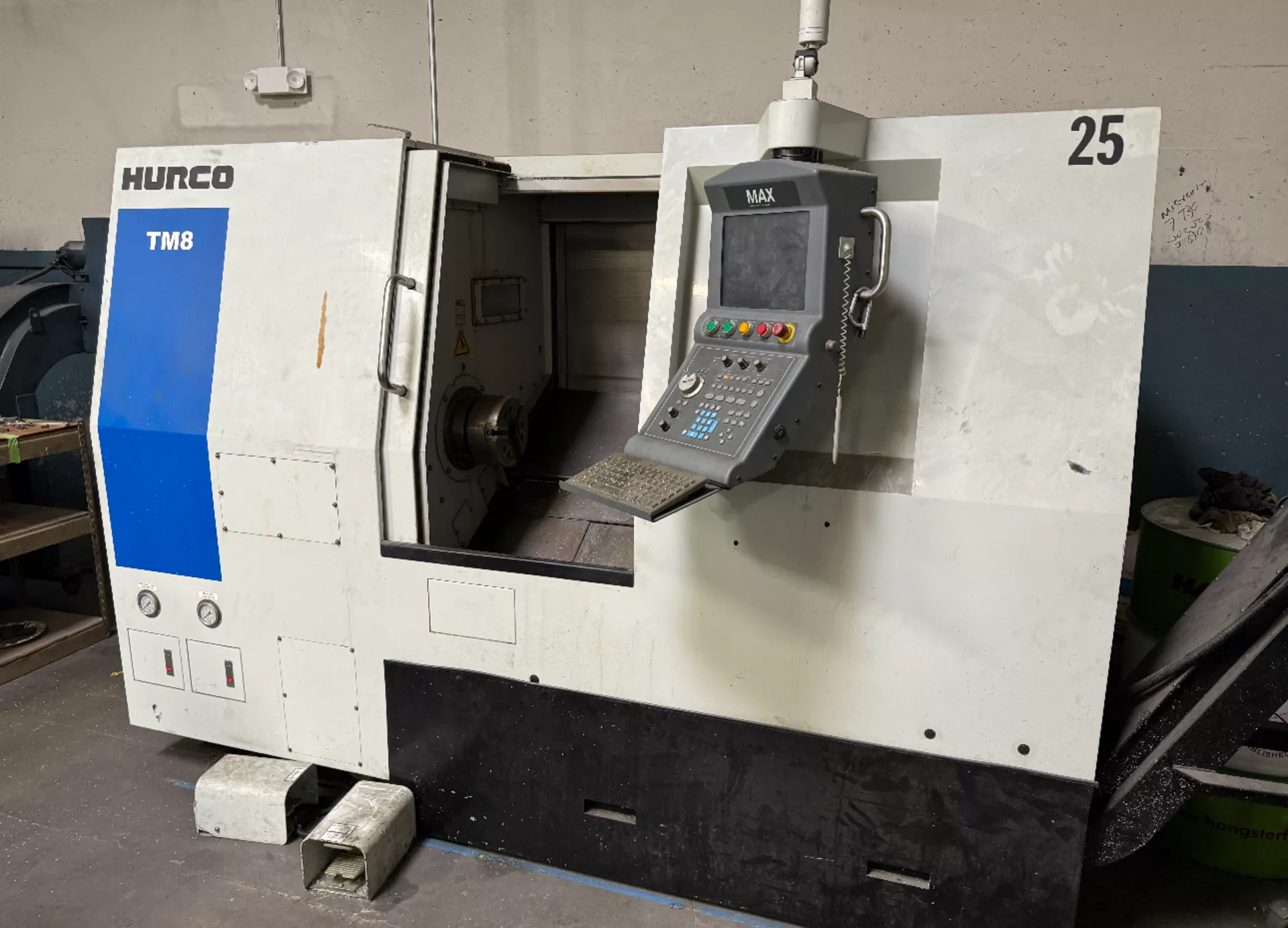 Hurco TM8 1
