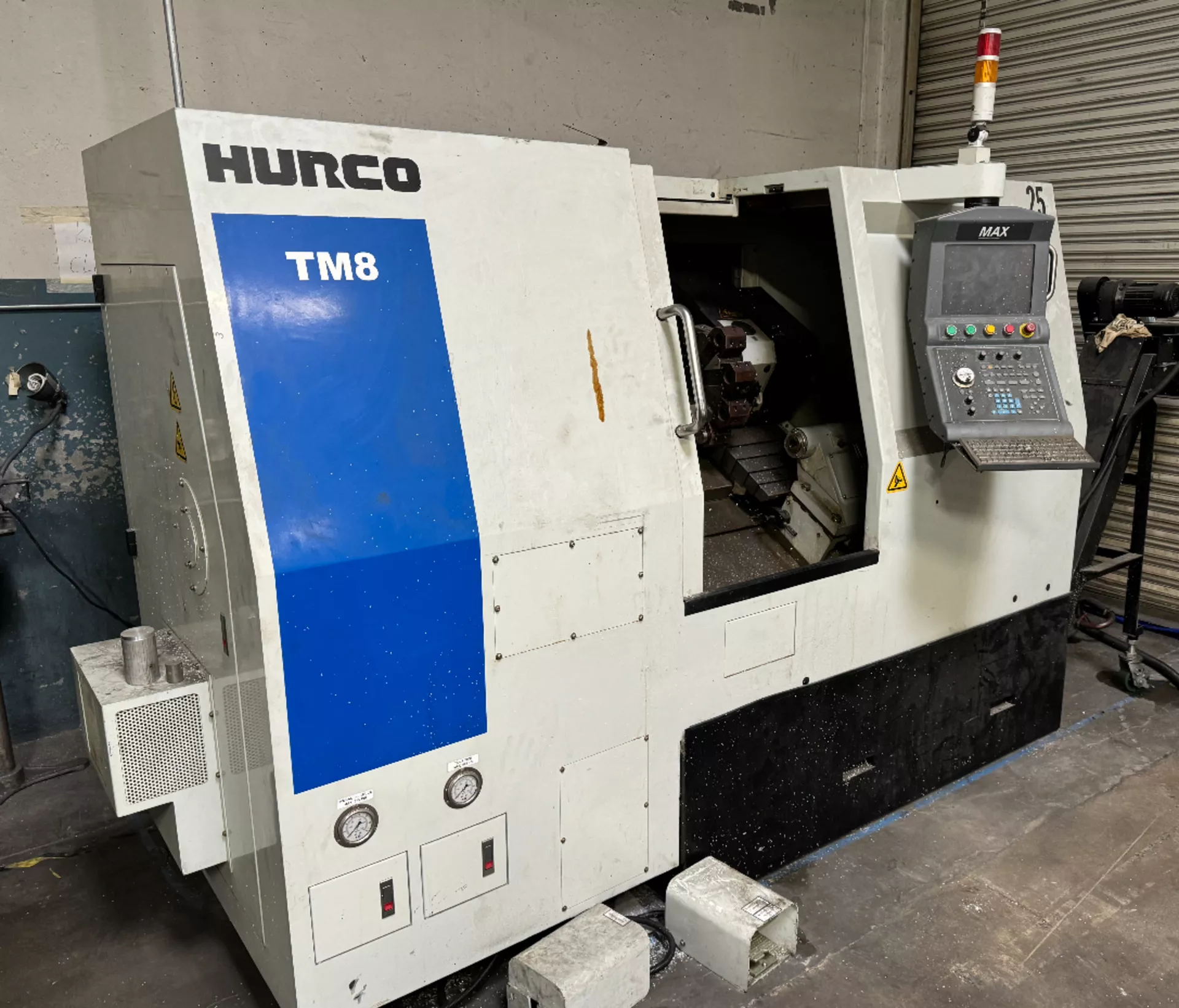 Hurco TM8 2