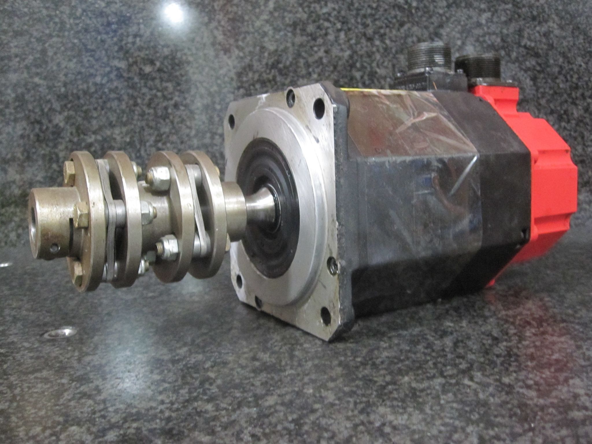 FANUC AC SERVO MOTOR A06B-0123-B088-R A3/3000 3/3000 α α3 α3/3000 1