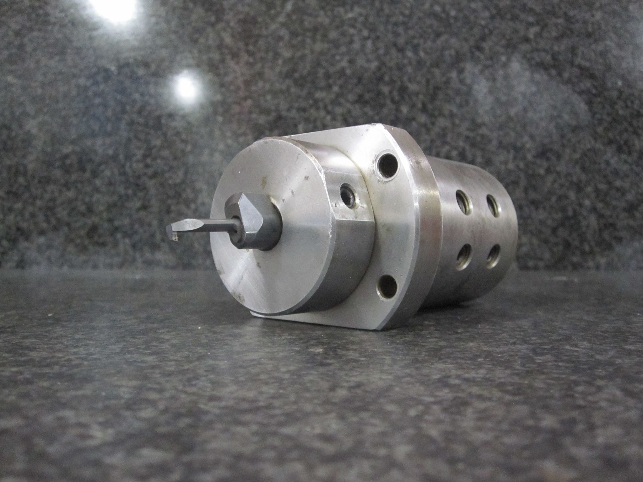 UNBRANDED KITAKO STATIC COLLET ROUND SHANK TURNING TOOL HOLDER MT-4 0