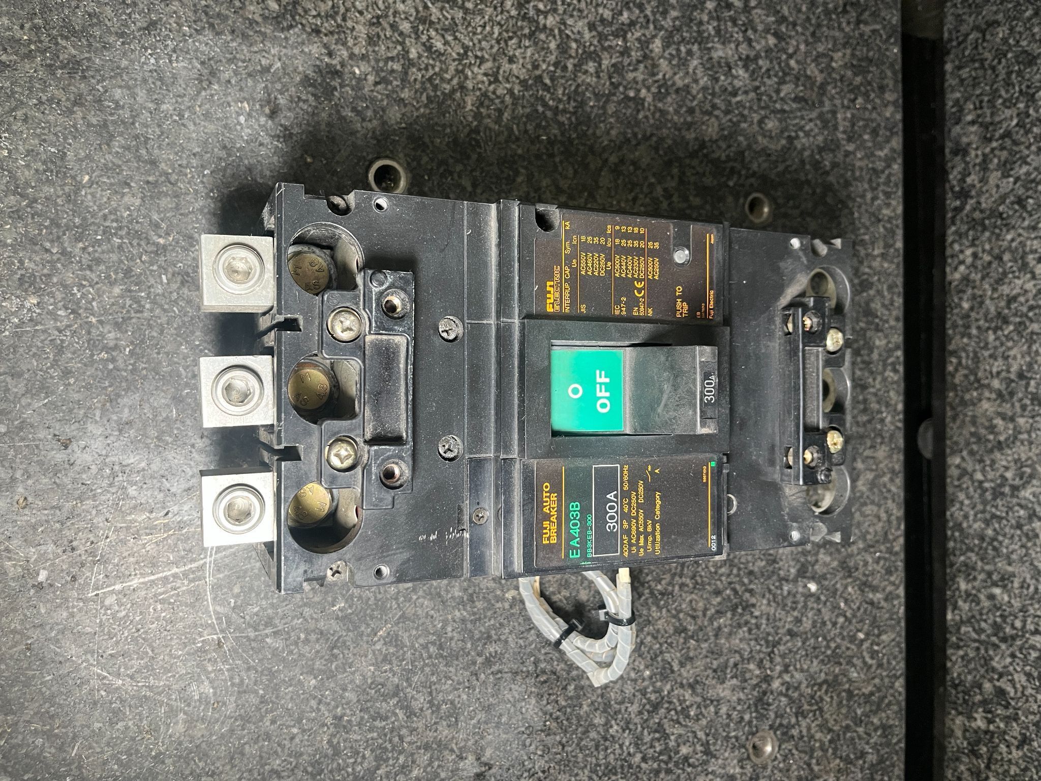 FUJI Electronic EA403B Circuit Breaker 300A 1