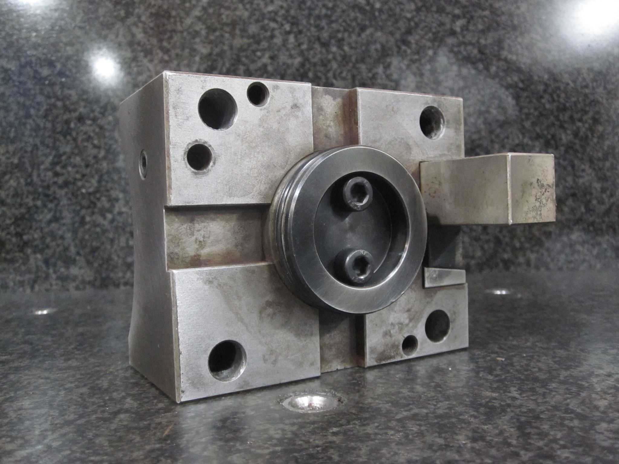 BMT60 BMT 60 DMG MORI SEIKI 1.0" SQUARE SHANK TURNING TOOL HOLDER W/ ISCAR TOOL 6