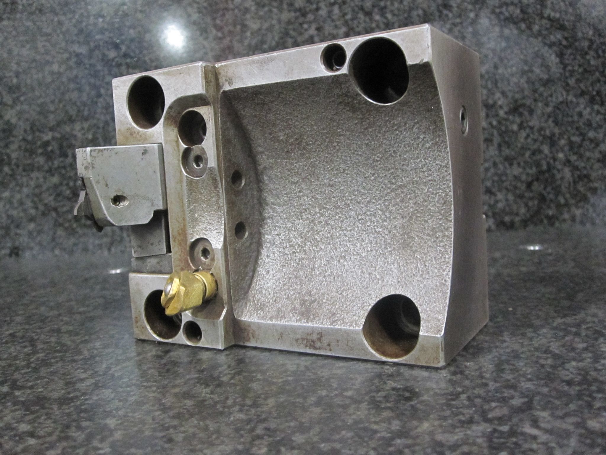 BMT60 BMT 60 DMG MORI SEIKI 1.0" SQUARE SHANK TURNING TOOL HOLDER W/ ISCAR TOOL 9